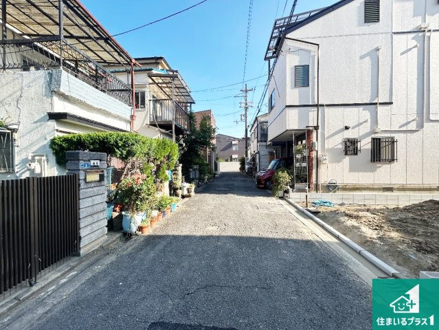 大阪市東住吉区住道矢田　第23期　新築一戸建ての前面道路含む現地写真|周辺は落ち着いた街並みの住宅地！子育てがしやすい住環境です！まだ未完成ですが、現地でしかわからない事もございます。是非一度ご覧ください。