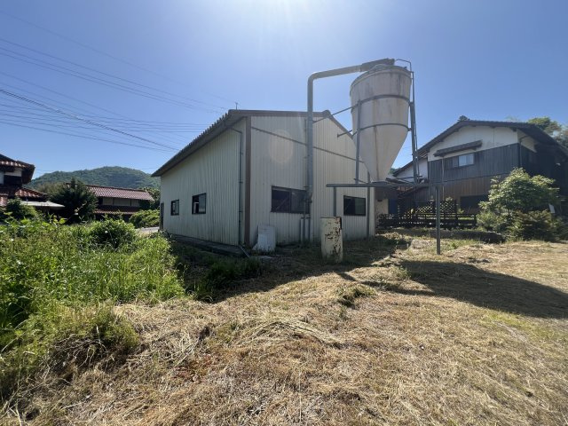 鳥取県西伯郡南部町阿賀　倉庫の外観|建物裏側