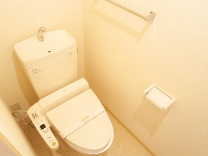 フローラ山の下のトイレ
