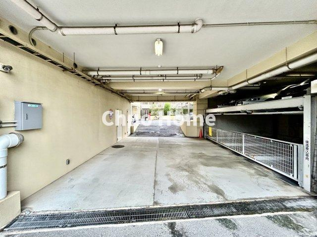 グランシティ新小岩2の駐車場|敷地内駐車場