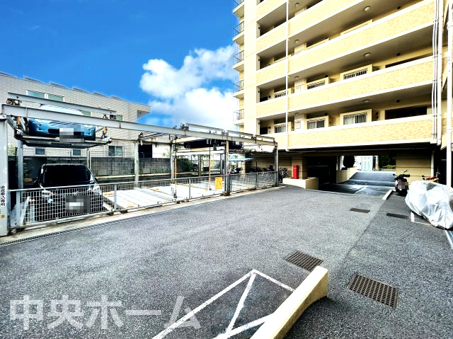 グランシティ新小岩2の駐車場|【敷地内駐車場】最新の空き状況や費用などの詳細は担当スタッフまでお問い合わせください。