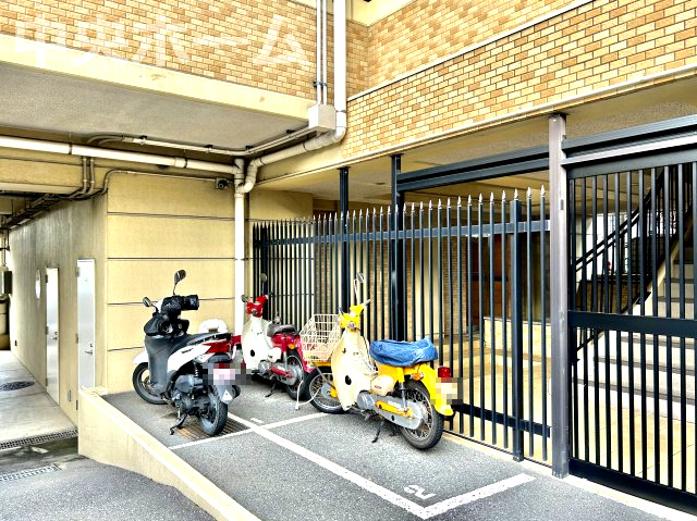 グランシティ新小岩2の駐車場|【バイク置場】最新の空き状況や費用などの詳細は担当スタッフまでお問い合わせください。
