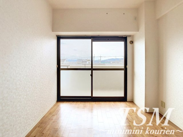 マンション新屋の洋室