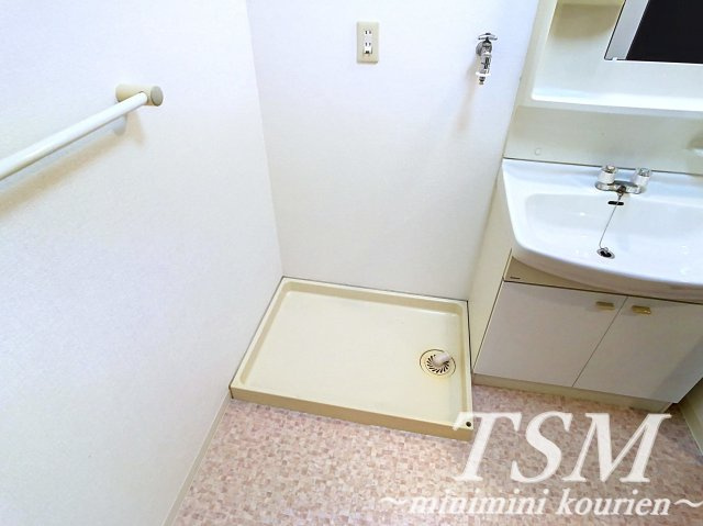 マンション新屋の洗面所|洗濯機置場