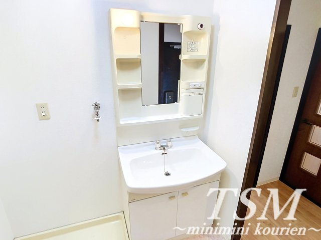 マンション新屋の独立洗面台