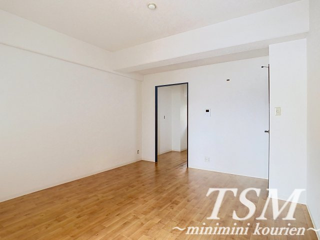 マンション新屋の居間・リビング