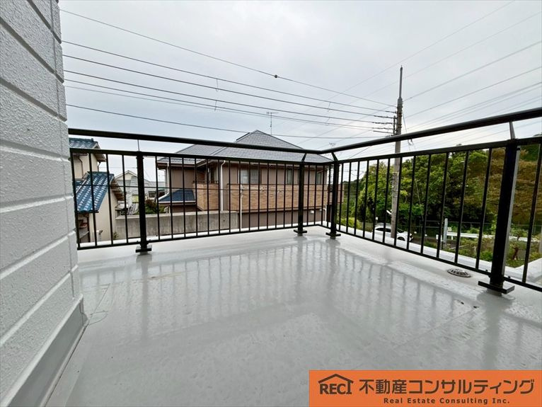 神戸市東灘区渦森台三丁目　中古戸建のバルコニー