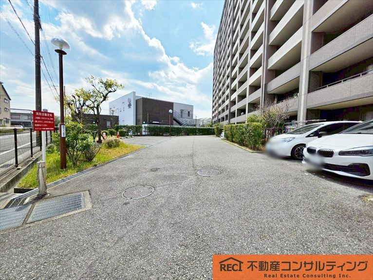 クレアフォート西宮・酒蔵通りの駐車場