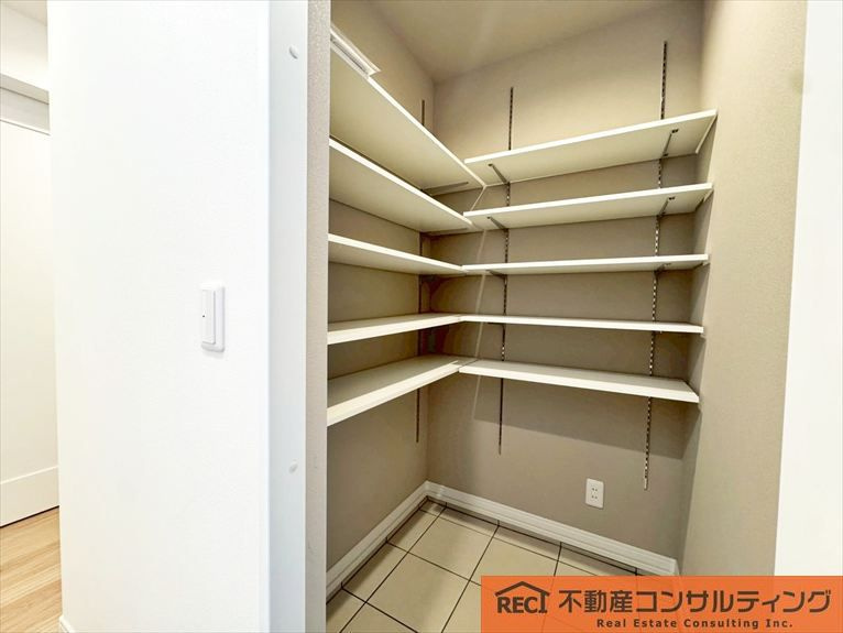 神戸市灘区篠原南町5丁目　新築戸建の収納