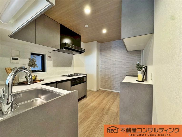神戸市灘区篠原南町5丁目　新築戸建の居間・リビング