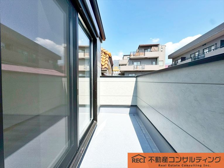 神戸市灘区篠原南町5丁目　新築戸建のバルコニー