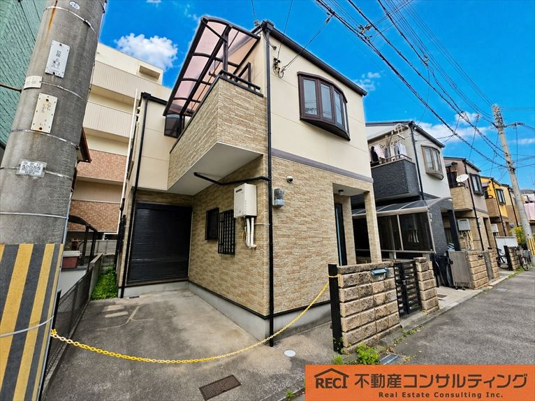 西宮市笠屋町　中古戸建の前面道路含む現地写真