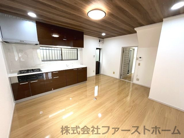 港区龍宮町　売戸建