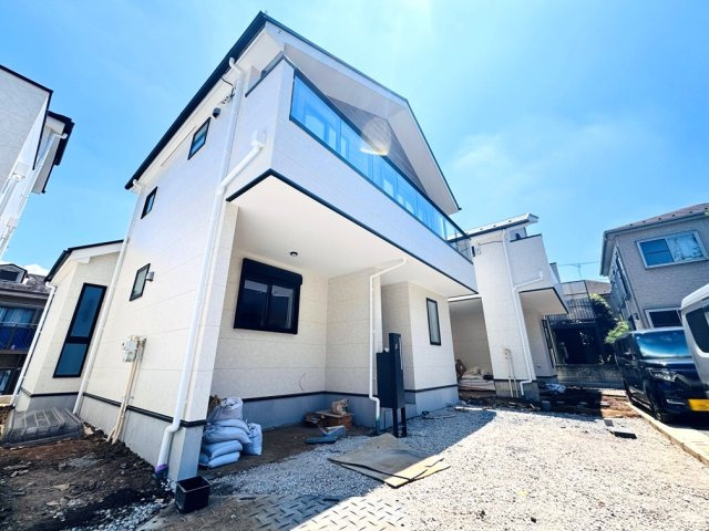 【外観】 | 板橋区成増4丁目　新築一戸建住宅　全3棟（成増店） | 保育園徒歩約1分・幼稚園徒歩約2分、小・中学校が徒歩約10分圏内。教育施設が近く、お子様のいるご家庭も安心の住環境です。