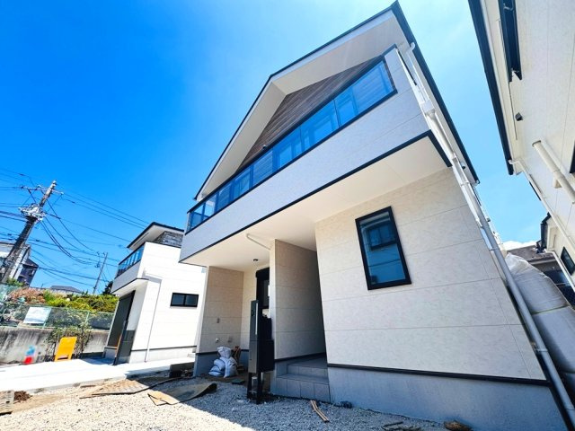 【外観】 | 板橋区成増4丁目　新築一戸建住宅　全3棟（成増店） | 周辺環境も併せてご案内させていただきます。
マイタウン成増店までお気軽にお問い合わせくださいませ。