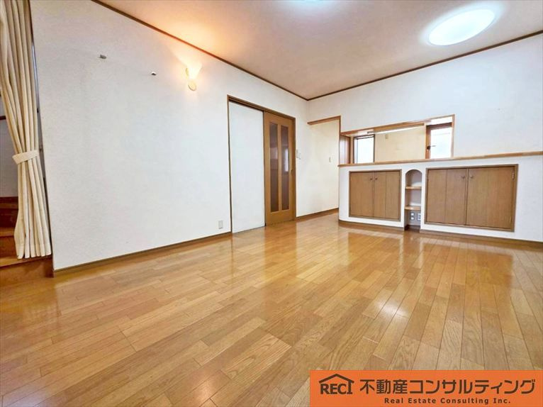 神戸市灘区篠原南町4丁目　中古戸建の洋室