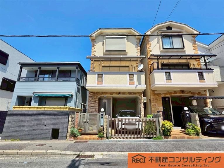 神戸市灘区篠原南町4丁目　中古戸建の駐車場
