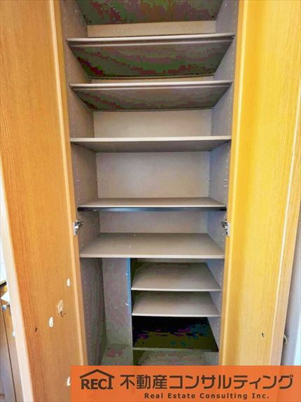 神戸市灘区篠原南町4丁目　中古戸建の収納