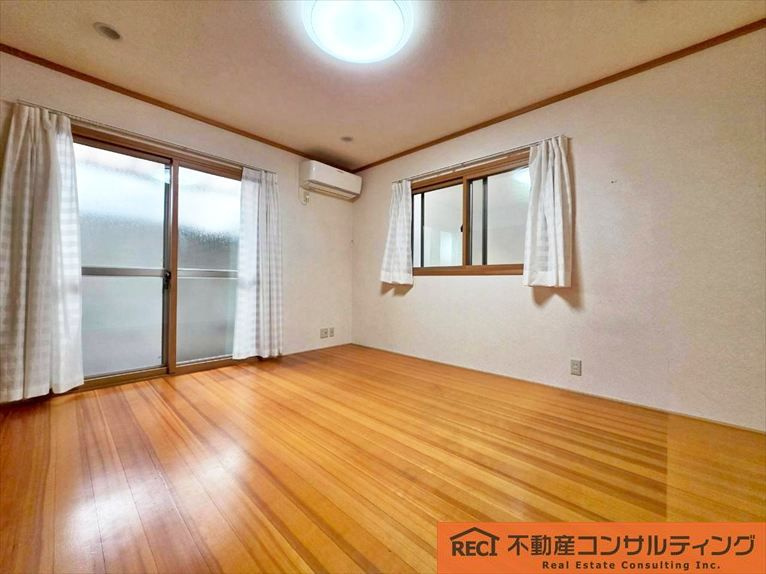 神戸市灘区篠原南町4丁目　中古戸建の洋室