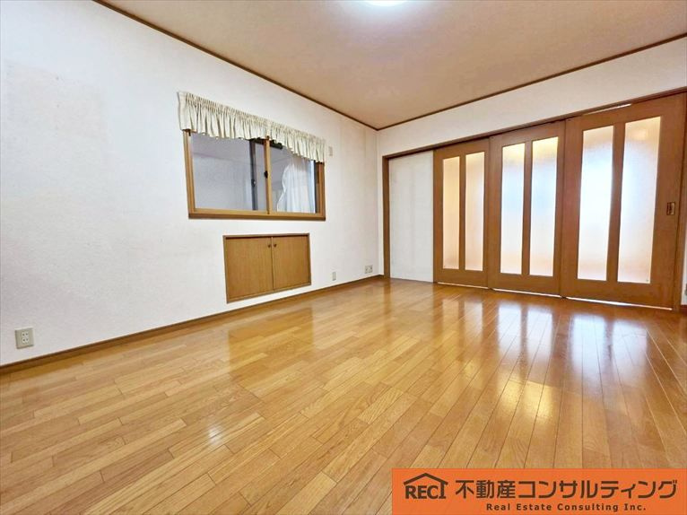 神戸市灘区篠原南町4丁目　中古戸建の居間・リビング