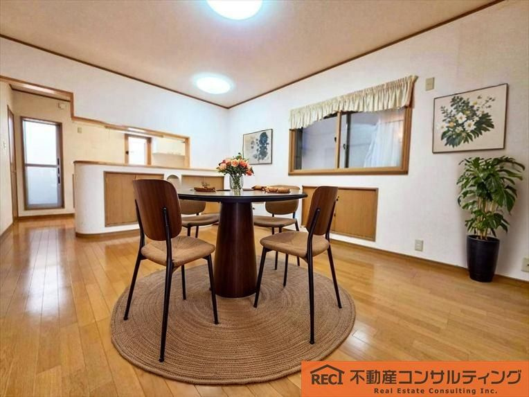 神戸市灘区篠原南町4丁目　中古戸建の内装|平成14年築！ロフト付きの広々4LDK