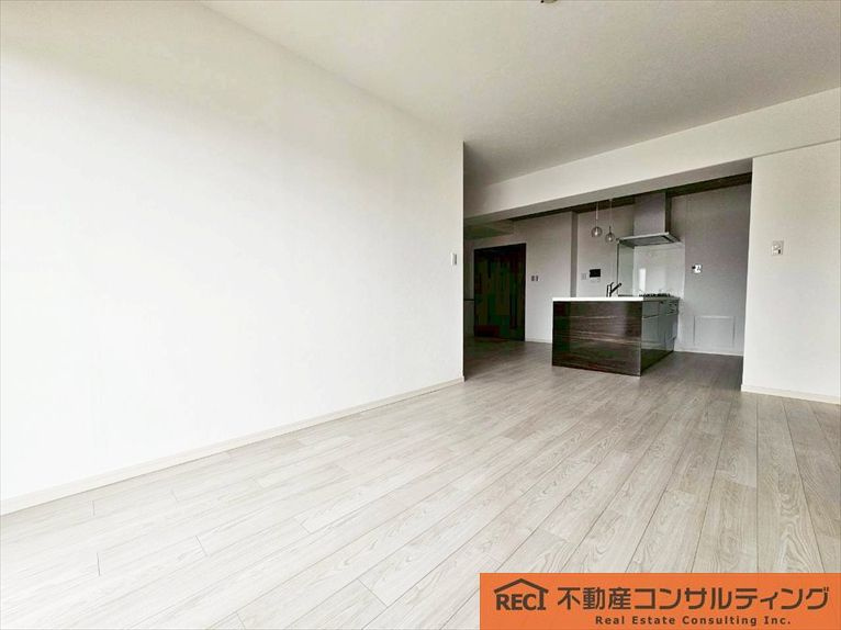 グラン・フェルティ本山の居間・リビング|大切なペットと暮らせるマンション！