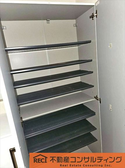 メゾンドール苦楽園の収納