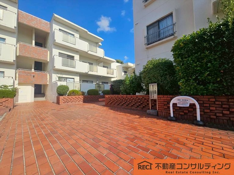 メゾンドール苦楽園の周辺