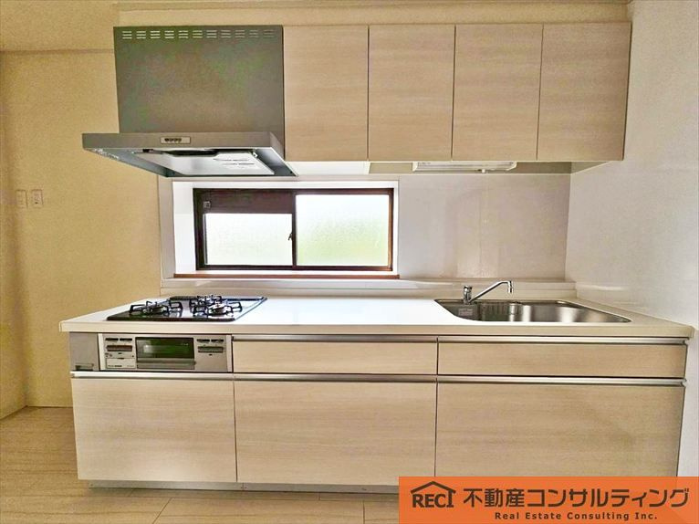 メゾンドール苦楽園のキッチン|緑豊かで閑静な住宅地