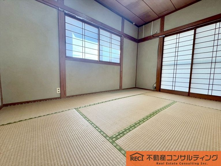 西宮市美作町　中古戸建の寝室