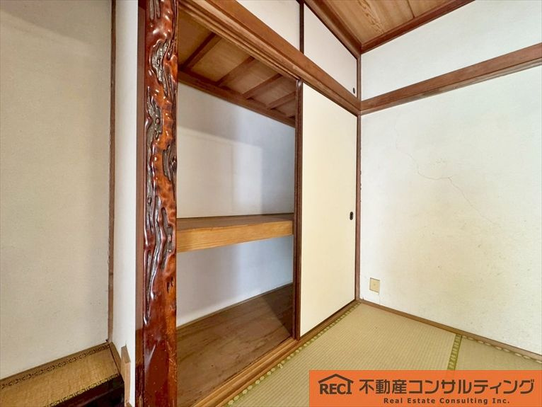 西宮市美作町　中古戸建の収納