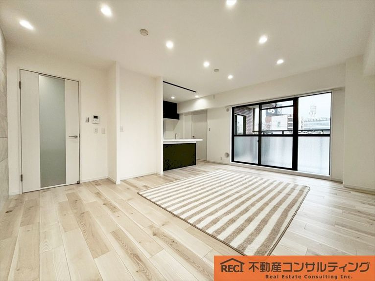 パークプラザ香枦園の居間・リビング|阪神香櫨園駅徒歩2分