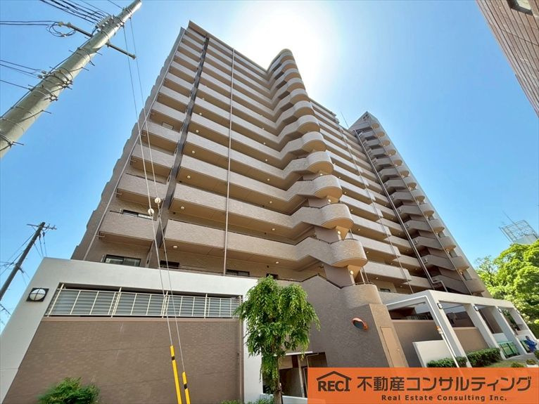 夙川グランドハイツの外観