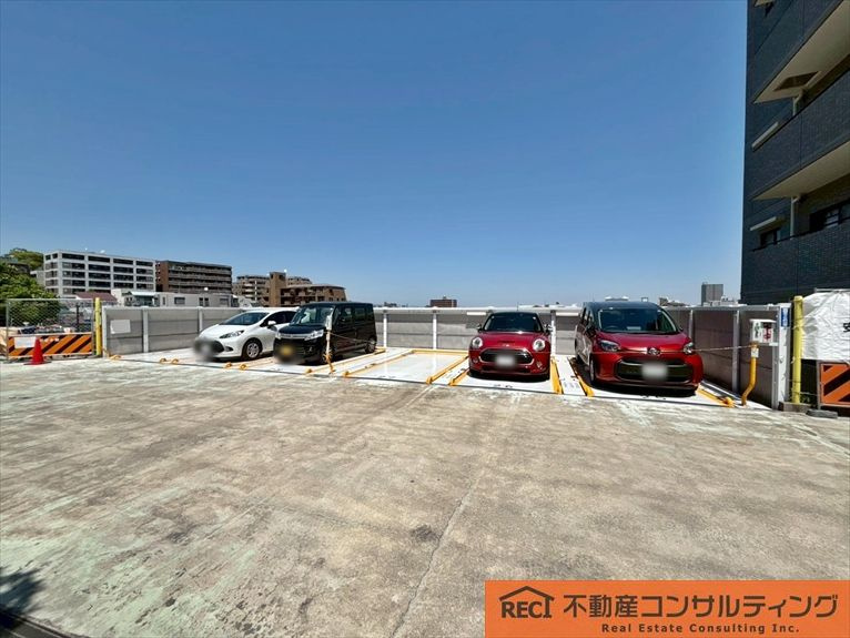 メゾン夙川の駐車場