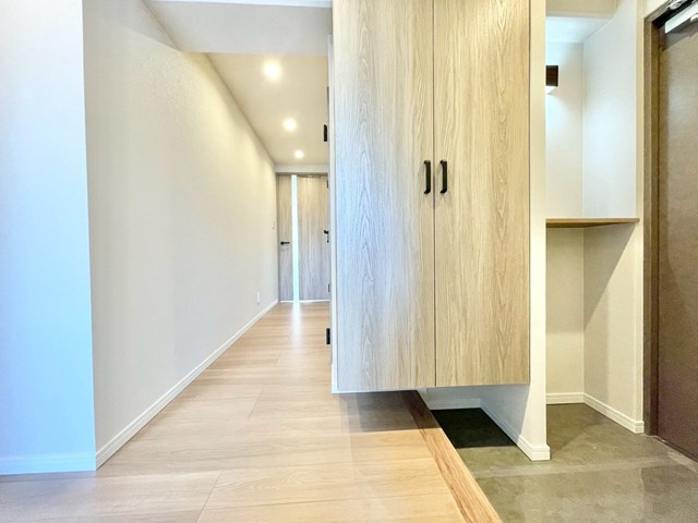 【内装】 | 吹田ロイヤルマンション | エイブルにて取扱い可能な住宅ローンは、全部で10種類以上！お客様にピッタリの住宅ローンを当社のFPよりご案内させて頂きます。住宅ローンのご相談だけでも、お気軽にご相談下さいませ。