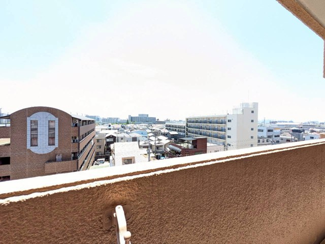 【展望】 | 吹田ロイヤルマンション | 弊社のファイナンシャルプランナーより、将来に向けた資金計画・住宅ローンの無料相談が皆様に大変ご好評頂いております！物件ご購入の前に、まずはお気軽にご相談くださいませ。