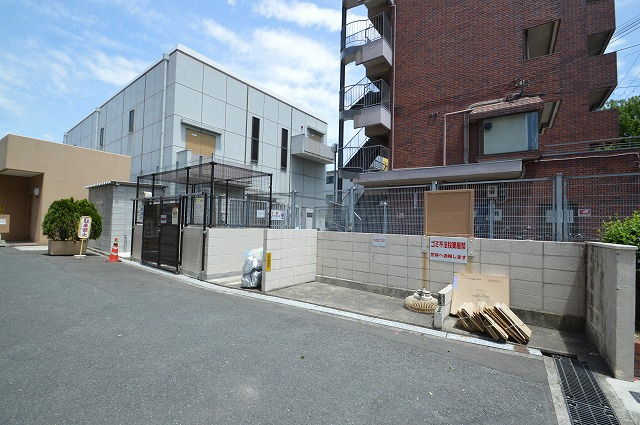 【その他】 | 吹田ロイヤルマンション | サイトに掲載されていない箇所の写真、撮影してお届けさせて頂きます！気になる物件で、見たい部分の画像が無い場合は、弊社スタッフまでご連絡下さいませ。お客様の気になる箇所を、カメラにて撮影して参ります！