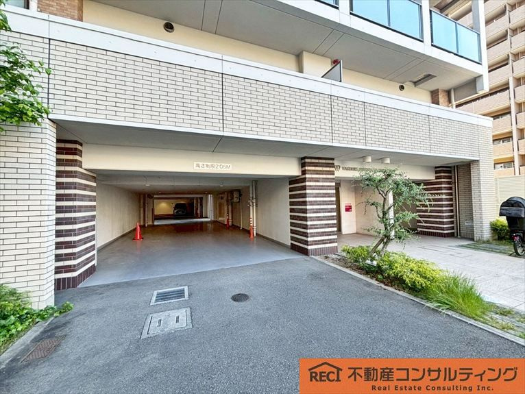 ワコーレ西宮けやき通りの駐車場