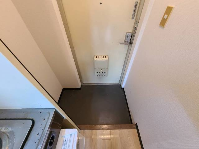 サンライト上新庄の玄関