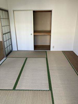 神田縄ハイツ D棟の和室