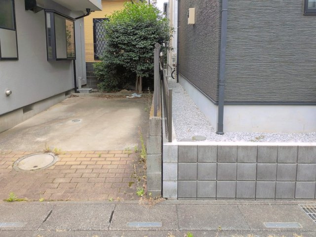 富士見市渡戸３丁目の中古一戸建の駐車場