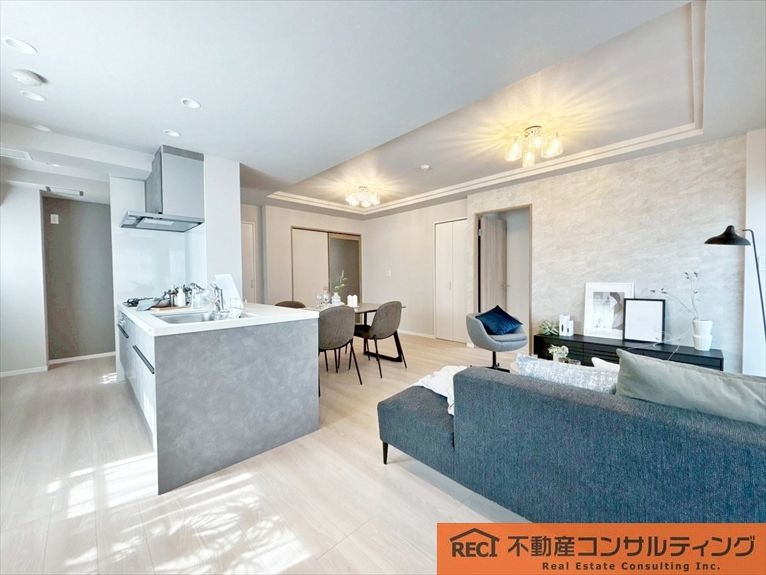 セレッソコート甲南森南町の居間・リビング