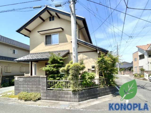 【中古戸建】前橋市六供町1丁目の外観|■外観｜土日のご見学はもちろん、平日・夜間のご案内も大歓迎です♪「今から見たい」や「仕事終わりに見たい」にもご対応できますのでお気軽にお問い合わせください♪
