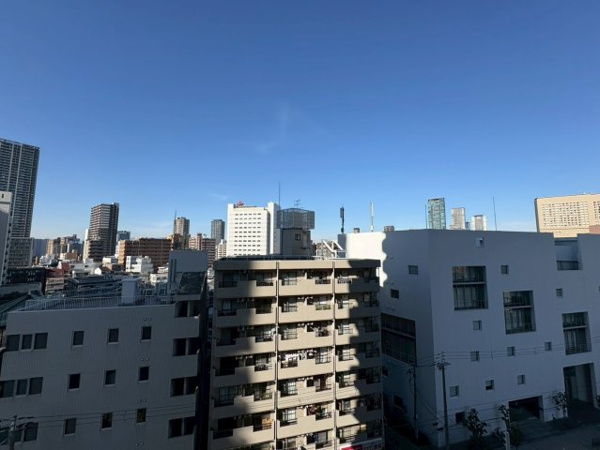 【展望】 | 【物件からの眺望】6階ですが周辺に高層建築物がないため、抜けた眺望が満喫可能☆