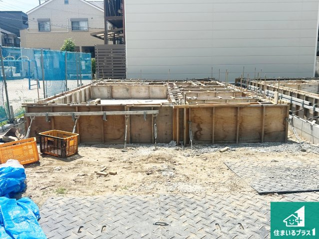 大阪市平野区西脇　第1期　新築一戸建ての外観|周辺は落ち着いた街並みの住宅地！子育てがしやすい住環境です！まだ未完成ですが、現地でしかわからない事もございます。是非一度ご覧ください。