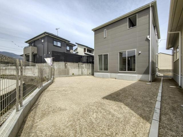 三養基郡みやき町大字原古賀の新築一戸建の駐車場| 