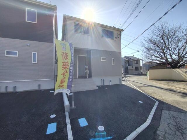 久留米市宮ノ陣５丁目の新築一戸建の前面道路含む現地写真| 