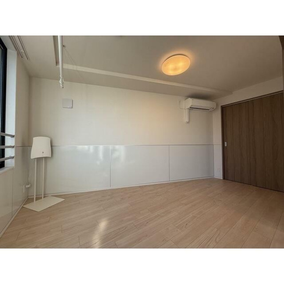 【寝室】 | グローリオシェルト杉並方南町 | きれいなフローリング。
