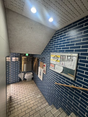【エントランス】 | コーポウエスト神路　仲介手数料無料