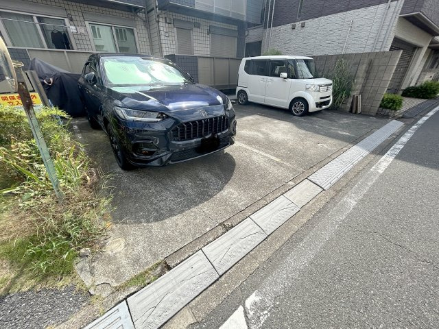 シルトクレーテの駐車場